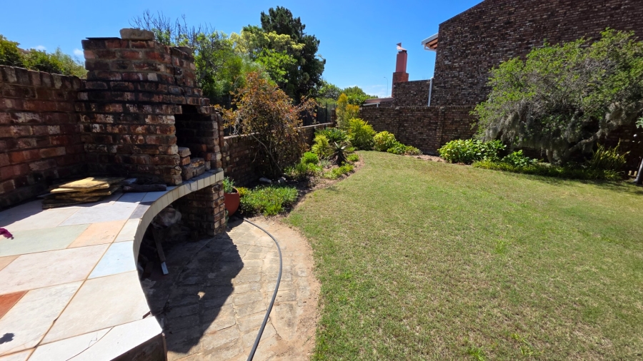 3 Bedroom Property for Sale in Hartenbos Central Western Cape